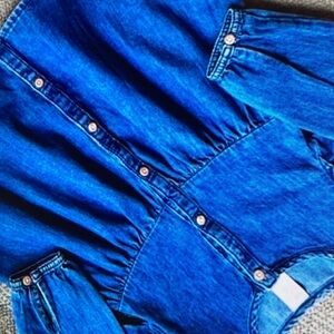 Darling ruffling denim blouse